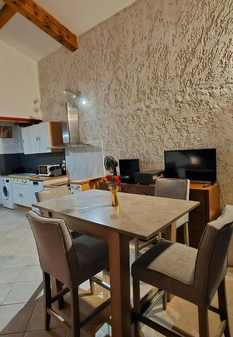 Duplex Love Room & Spa Tourves France