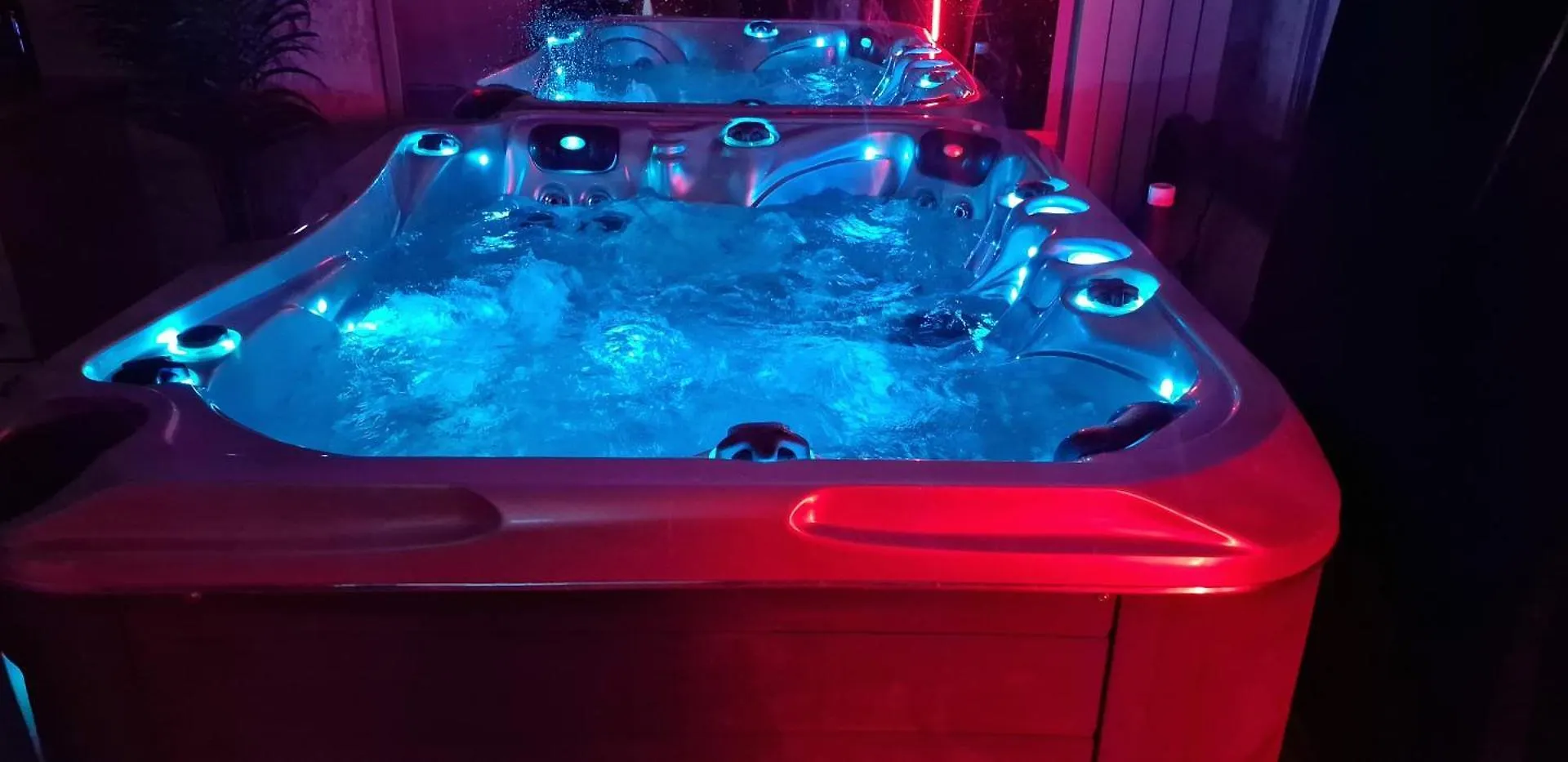 Apartment Duplex Love Room & Spa Tourves France