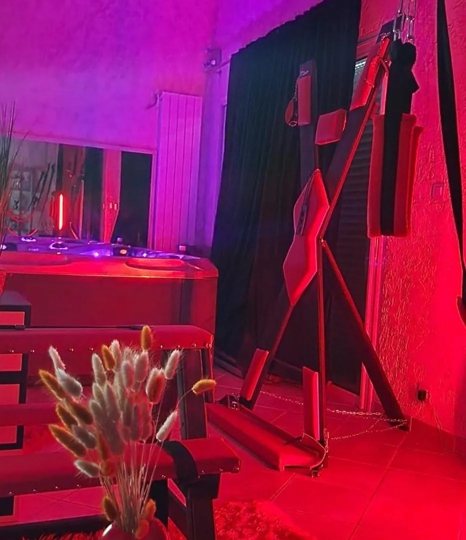 Apartment Duplex Love Room & Spa Tourves